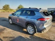 ✅ 2025 Toyota Corolla Cross LE • VIN: 7MUBAABGXSV134378 • Lot: 69758365. Wystawiony na Copart z przebiegiem 10 873 mil. Bezpłatny archiwum sprzedaży aukcyjnych z USA i szczegółowy raport historii pojazdu na DreamBid. Zdjęcie 2.