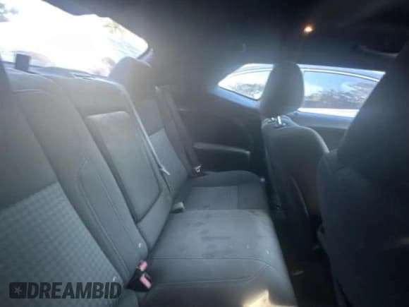 ✅ 2021 Dodge Challenger SXT • VIN: 2C3CDZAGXMH564648 • Lot: 62159965. Wystawiony na Copart z przebiegiem 11 538 mil. Bezpłatny archiwum sprzedaży aukcyjnych z USA i szczegółowy raport historii pojazdu na DreamBid. Zdjęcie 6.