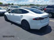 ✅ 2021 Tesla Model S Long Range • VIN: 5YJSA1E56MF439159 • Лот: 42567962. Опубликован ранее на IAAI с пробегом 117 418 миль. Бесплатный доступ к архиву аукционных продаж из США и подробный отчёт об истории автомобиля на DreamBid. Изображение 3.