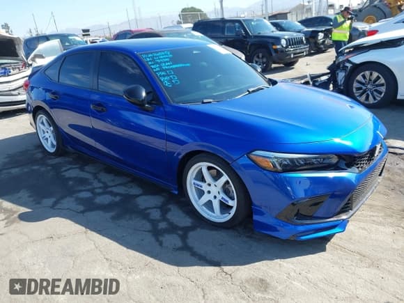 ✅ 2022 Honda Civic Si • VIN: 2HGFE1E50NH472693 • Лот: 43239537. Опубликован ранее на IAAI с пробегом 54 760 миль. Бесплатный доступ к архиву аукционных продаж из США и подробный отчёт об истории автомобиля на DreamBid. Изображение 1.