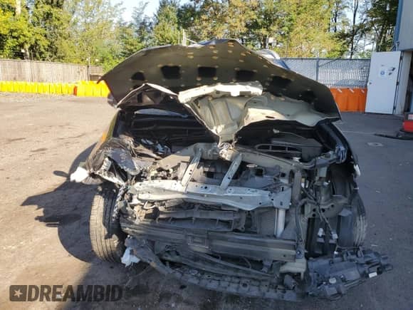 2019 Mitsubishi Outlander SE with VIN JA4AD3A35KZ027772, listed as a Copart auction lot 81328275 with 107,947 mi miles and Salvage title. Bid and sale history available at DreamBid. Image 5.