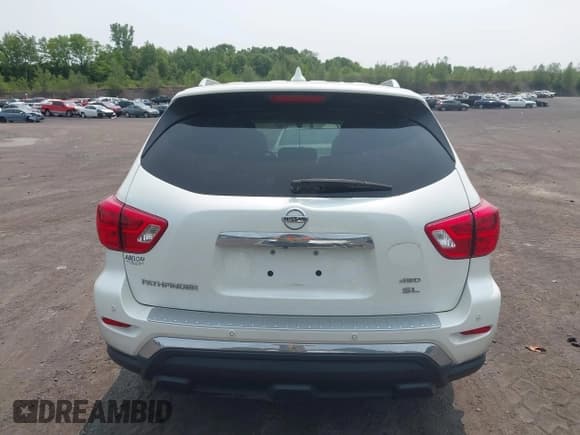 ✅ 2019 Nissan Pathfinder SV • VIN: 5N1DR2MM5KC615110 • Lot: 42399030. Listed on IAAI with 129,844 mi. Free auction sales archive from the USA and detailed vehicle history report at DreamBid. Image 16.