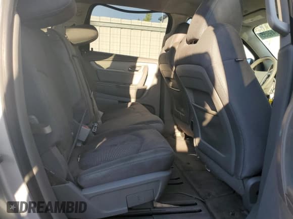 ✅ 2016 Chevrolet Traverse LS • VIN: 1GNKRFKD7GJ260487 • Lot: 82049955. Wystawiony na Copart z przebiegiem 120 661 mil. Bezpłatny archiwum sprzedaży aukcyjnych z USA i szczegółowy raport historii pojazdu na DreamBid. Zdjęcie 11.