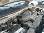 ✅ 2008 Ford Econoline Passenger XL • VIN: 1FBNE31L28DB25625 • Lot: 43749380. Wystawiony na IAAI z przebiegiem 137 270 mil. Bezpłatny archiwum sprzedaży aukcyjnych z USA i szczegółowy raport historii pojazdu na DreamBid. Zdjęcie 13.