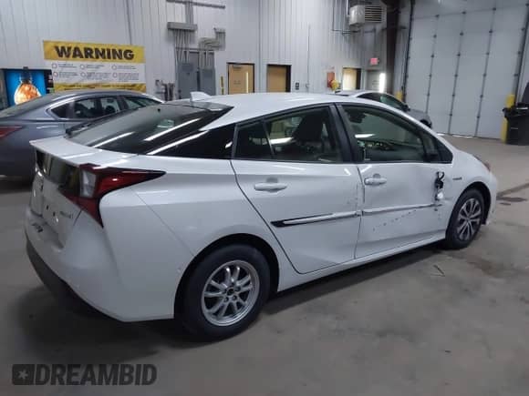 2022 Toyota Prius LE с VIN JTDL9MFU9N3031497, выставлен на аукционе IAAI как лот 42219494 с пробегом 137 152 миль миль и . История ставок и продаж доступна на DreamBid. Изображение 4.
