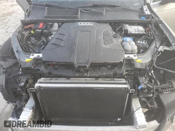 ✅ 2017 Audi Q7 Premium Plus • VIN: WA1LAAF77HD018871 • Lot: 81123925. Listed on Copart with 111,939 mi. Free auction sales archive from the USA and detailed vehicle history report at DreamBid. Image 12.