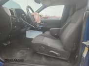 ✅ 2012 Chevrolet Colorado 1LT • VIN: 1GCCSCF98C8125557 • Lot: 91307355. Wystawiony na Copart z przebiegiem 85 379 mil. Bezpłatny archiwum sprzedaży aukcyjnych z USA i szczegółowy raport historii pojazdu na DreamBid. Zdjęcie 7.