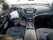 ✅ 2018 Chevrolet Volt LT • VIN: 1G1RC6S58JU113093 • Lot: 81306383. Wystawiony na Copart z przebiegiem 106 290 mil. Bezpłatny archiwum sprzedaży aukcyjnych z USA i szczegółowy raport historii pojazdu na DreamBid. Zdjęcie 8.