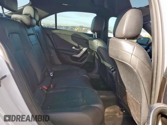 ✅ 2020 Mercedes-Benz A 220 • VIN: W1K3G4EB6LW046059 • Lot: 91238285. Wystawiony na Copart z przebiegiem Nie podano. Bezpłatny archiwum sprzedaży aukcyjnych z USA i szczegółowy raport historii pojazdu na DreamBid. Zdjęcie 10.