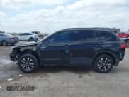 ✅ 2022 Volkswagen Tiguan S • VIN: 3VV0B7AX7NM137070 • Lot: 42492020. Wystawiony na IAAI z przebiegiem 24 396 mil. Bezpłatny archiwum sprzedaży aukcyjnych z USA i szczegółowy raport historii pojazdu na DreamBid. Zdjęcie 14.