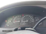 ✅ 1998 Ford Ranger XL • VIN: 1FTYR14U2WPB11449 • Lot: 42329802. Wystawiony na IAAI z przebiegiem 135 606 mil. Bezpłatny archiwum sprzedaży aukcyjnych z USA i szczegółowy raport historii pojazdu na DreamBid. Zdjęcie 7.