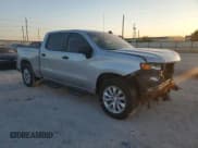 ✅ 2019 Chevrolet Silverado 1500 Custom • VIN: 1GCPWBEH9KZ381322 • Lot: 73582424. Wystawiony na Copart z przebiegiem 93 841 mil. Bezpłatny archiwum sprzedaży aukcyjnych z USA i szczegółowy raport historii pojazdu na DreamBid. Zdjęcie 4.