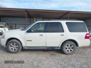 ✅ 2008 Ford Expedition SSV • VIN: 1FMFU16548LA34701 • Lot: 43673098. Wystawiony na IAAI z przebiegiem 224 730 mil. Bezpłatny archiwum sprzedaży aukcyjnych z USA i szczegółowy raport historii pojazdu na DreamBid. Zdjęcie 15.