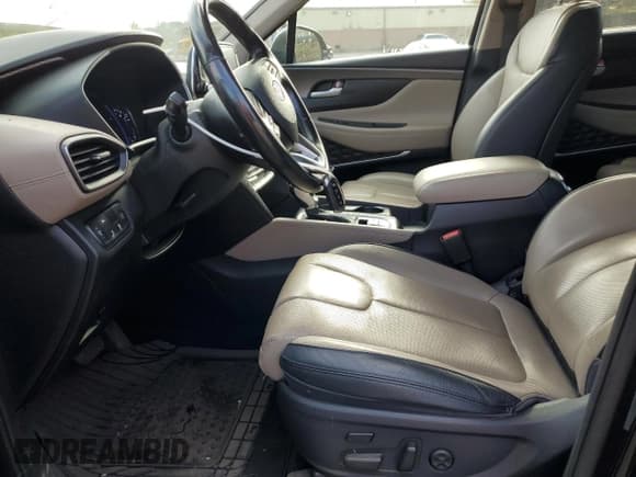 ✅ 2020 Hyundai Santa Fe Limited • VIN: 5NMS53AA4LH143735 • Lot: 72326483. Wystawiony na Copart z przebiegiem 39 900 mil. Bezpłatny archiwum sprzedaży aukcyjnych z USA i szczegółowy raport historii pojazdu na DreamBid. Zdjęcie 7.