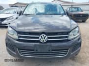 ✅ 2012 Volkswagen Touareg Lux • VIN: WVGEF9BP5CD010017 • Lot: 42374163. Listed on IAAI with 183,950 mi. Free auction sales archive from the USA and detailed vehicle history report at DreamBid. Image 12.