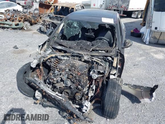 ✅ 2017 Jaguar F-Pace 35t Premium • VIN: SADCJ2BV5HA492856 • Lot: 43362730. Wystawiony na IAAI z przebiegiem Nie podano. Bezpłatny archiwum sprzedaży aukcyjnych z USA i szczegółowy raport historii pojazdu na DreamBid. Zdjęcie 6.