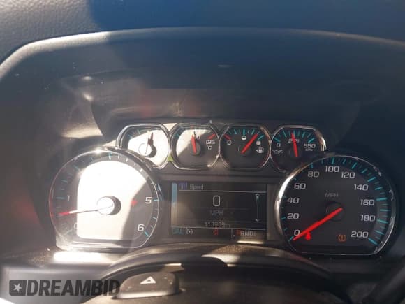 ✅ 2018 Chevrolet Silverado 1500 LT • VIN: 3GCUKREC2JG373136 • Lot: 43377912. Wystawiony na IAAI z przebiegiem 113 869 mil. Bezpłatny archiwum sprzedaży aukcyjnych z USA i szczegółowy raport historii pojazdu na DreamBid. Zdjęcie 7.