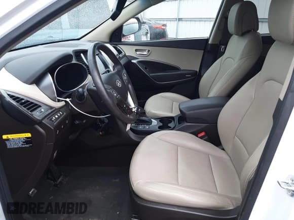 ✅ 2017 Hyundai Santa Fe 2.4L • VIN: 5NMZUDLB3HH037412 • Лот: 42044163. Опубликован ранее на Copart с пробегом 86 318 миль. Бесплатный доступ к архиву аукционных продаж из США и подробный отчёт об истории автомобиля на DreamBid. Изображение 7.