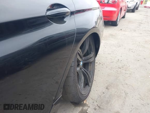 ✅ 2014 BMW M6 • VIN: WBS6C9C57ED467275 • Lot: 42787711. Listed on IAAI with 105,158 mi. Free auction sales archive from the USA and detailed vehicle history report at DreamBid. Image 17.