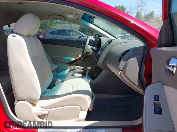 ✅ 2011 Nissan Altima S • VIN: 1N4AL2EP7BC184230 • Lot: 42114343. Wystawiony na IAAI z przebiegiem 147 657 mil. Bezpłatny archiwum sprzedaży aukcyjnych z USA i szczegółowy raport historii pojazdu na DreamBid. Zdjęcie 5.