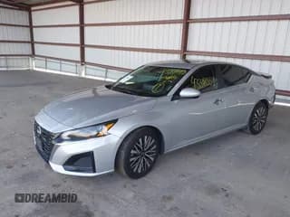 ✅ 2023 Nissan Altima SV • VIN: 1N4BL4DVXPN319986 • Лот: 43318553. Опубликован ранее на IAAI с пробегом 53 935 миль. Бесплатный доступ к архиву аукционных продаж из США и подробный отчёт об истории автомобиля на DreamBid. Изображение 2.