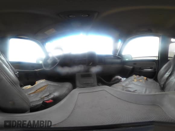 ✅ 2001 Chevrolet Suburban LS • VIN: 3GNEC16T71G254622 • Лот: 42115442. Опубликован ранее на IAAI с пробегом Не указан. Бесплатный доступ к архиву аукционных продаж из США и подробный отчёт об истории автомобиля на DreamBid. Изображение 19.