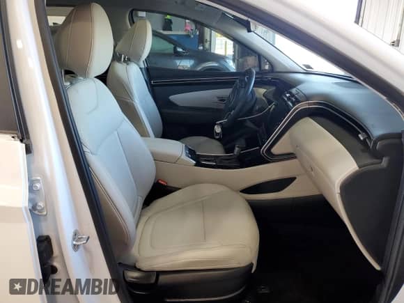 2023 Hyundai Tucson SEL с VIN 5NMJFCAE8PH251115, выставлен на аукционе Copart как лот 85165615 с пробегом 30 670 миль миль и Списание • Salvage title. История ставок и продаж доступна на DreamBid. Изображение 7.