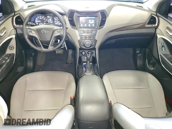 ✅ 2017 Hyundai Santa Fe 2.4L • VIN: 5XYZUDLB3HG425797 • Лот: 37145124. Опубликован ранее на Copart с пробегом 47 059 миль. Бесплатный доступ к архиву аукционных продаж из США и подробный отчёт об истории автомобиля на DreamBid. Изображение 8.