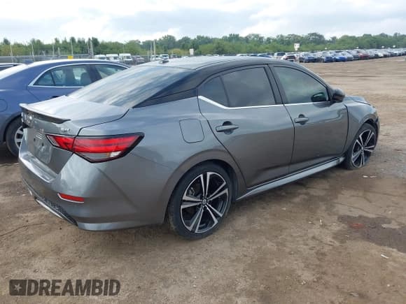 ✅ 2020 Nissan Sentra SR • VIN: 3N1AB8DV9LY300443 • Lot: 43049647. Listed on IAAI with 68,823 mi. Free auction sales archive from the USA and detailed vehicle history report at DreamBid. Image 4.