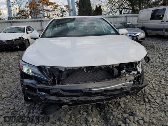 ✅ 2021 Toyota Camry LE • VIN: 4T1R11BKXMU037950 • Lot: 90586435. Listed on Copart with 16,078 mi. Free auction sales archive from the USA and detailed vehicle history report at DreamBid. Image 5.