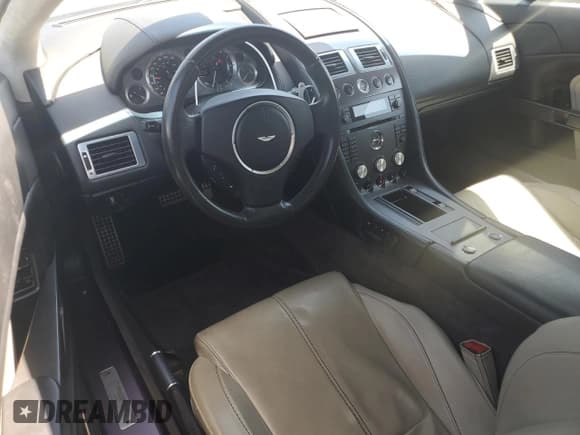 ✅ 2007 Aston Martin Vantage • VIN: SCFBF04B27GD06691 • Лот: 60060835. Опубликован ранее на Copart с пробегом 17 988 миль. Бесплатный доступ к архиву аукционных продаж из США и подробный отчёт об истории автомобиля на DreamBid. Изображение 8.