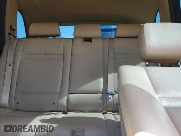 ✅ 2012 BMW X5 35d • VIN: 5UXZW0C51CL672406 • Lot: 61686185. Listed on Copart with 139,408 mi. Free auction sales archive from the USA and detailed vehicle history report at DreamBid. Image 10.