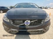 ✅ 2017 Volvo S60 Dynamic • VIN: YV126MFL2H2424113 • Лот: 84230045. Опубликован ранее на Copart с пробегом 51 485 миль. Бесплатный доступ к архиву аукционных продаж из США и подробный отчёт об истории автомобиля на DreamBid. Изображение 5.