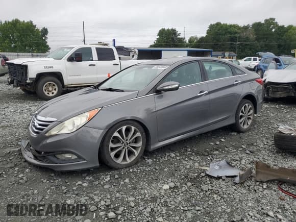 ✅ 2014 Hyundai Sonata SE • VIN: 5NPEC4AC0EH825706 • Lot: 65843944. Listed on Copart with 153,766 mi. Free auction sales archive from the USA and detailed vehicle history report at DreamBid. Image 1.