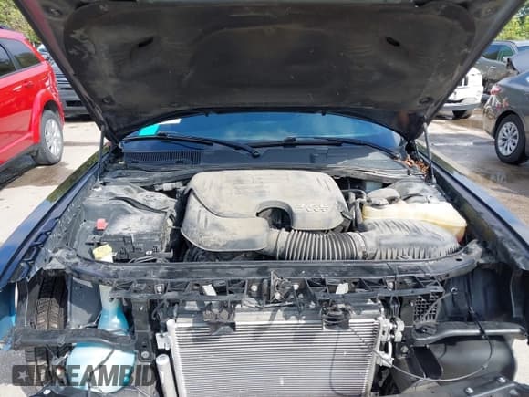 ✅ 2018 Dodge Challenger SXT Plus • VIN: 2C3CDZAG2JH219576 • Lot: 43261415. Wystawiony na IAAI z przebiegiem 135 266 mil. Bezpłatny archiwum sprzedaży aukcyjnych z USA i szczegółowy raport historii pojazdu na DreamBid. Zdjęcie 10.