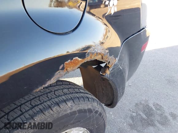 ✅ 2008 Mercury Mariner • VIN: 4M2CU81168KJ26462 • Lot: 41454643. Wystawiony na IAAI z przebiegiem 214 873 mil. Bezpłatny archiwum sprzedaży aukcyjnych z USA i szczegółowy raport historii pojazdu na DreamBid. Zdjęcie 15.