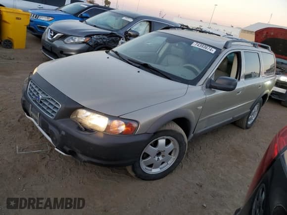✅ 2003 Volvo V70 XC70 • VIN: YV1SZ59HX31109076 • Lot: 74393674. Listed on Copart with 223,420 mi. Free auction sales archive from the USA and detailed vehicle history report at DreamBid. Image 1.