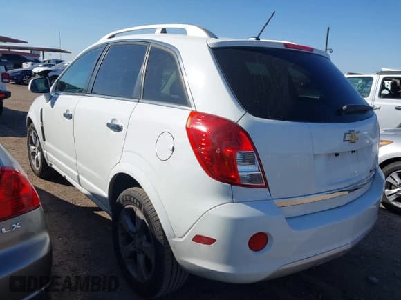 ✅ 2014 Chevrolet Captiva Sport LT • VIN: 3GNAL3EK6ES652197 • Lot: 42450352. Wystawiony na IAAI z przebiegiem 110 723 mil. Bezpłatny archiwum sprzedaży aukcyjnych z USA i szczegółowy raport historii pojazdu na DreamBid. Zdjęcie 3.
