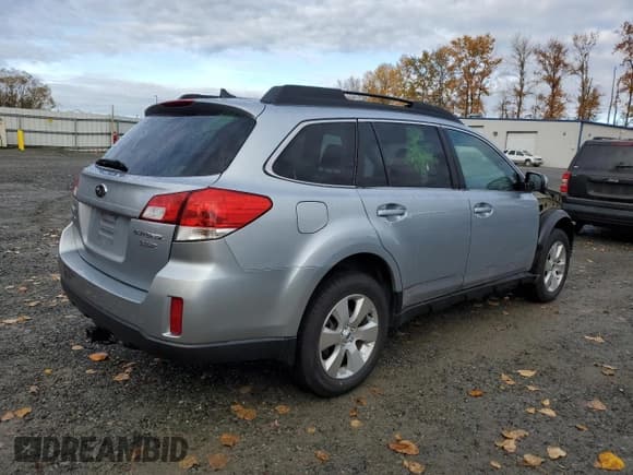 ✅ 2012 Subaru Outback Limited • VIN: 4S4BRDJC7C2261872 • Lot: 90617605. Wystawiony na Copart z przebiegiem 106 899 mil. Bezpłatny archiwum sprzedaży aukcyjnych z USA i szczegółowy raport historii pojazdu na DreamBid. Zdjęcie 3.