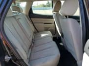 ✅ 2012 Mazda CX-7 i SV • VIN: JM3ER2A59C0420997 • Lot: 52298415. Wystawiony na Copart z przebiegiem 188 327 mil. Bezpłatny archiwum sprzedaży aukcyjnych z USA i szczegółowy raport historii pojazdu na DreamBid. Zdjęcie 11.