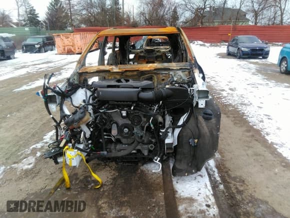 ✅ 2021 Jeep Grand Cherokee Overland • VIN: 1C4RJFCG3MC588271 • Lot: 41561063. Wystawiony na IAAI z przebiegiem Nie podano. Bezpłatny archiwum sprzedaży aukcyjnych z USA i szczegółowy raport historii pojazdu na DreamBid. Zdjęcie 6.