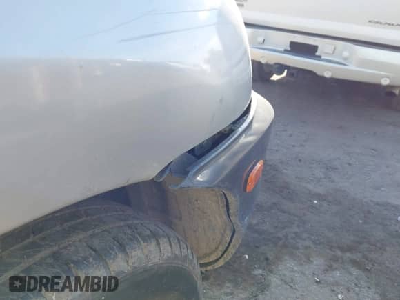 2004 Hyundai Santa Fe GLS z VIN KM8SC13EX4U799955, wystawiony jako IAAI lot #41240442 z przebiegiem 281 394 mil mil oraz . Historia ofert i sprzedaży dostępna na DreamBid. Obrazek 13.