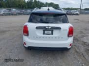 ✅ 2018 MINI Countryman Cooper • VIN: WMZYS7C38J3F44292 • Lot: 43146656. Wystawiony na IAAI z przebiegiem 224 129 mil. Bezpłatny archiwum sprzedaży aukcyjnych z USA i szczegółowy raport historii pojazdu na DreamBid. Zdjęcie 16.