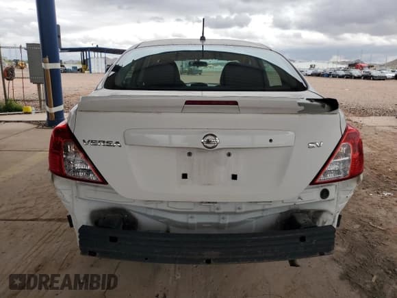 ✅ 2017 Nissan Versa SV • VIN: 3N1CN7AP8HL814174 • Lot: 55876165. Listed on Copart with 60,040 mi. Free auction sales archive from the USA and detailed vehicle history report at DreamBid. Image 6.