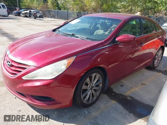 ✅ 2011 Hyundai Sonata GLS • VIN: 5NPEB4AC1BH093262 • Lot: 43333506. Listed on IAAI with 204,542 mi. Free auction sales archive from the USA and detailed vehicle history report at DreamBid. Image 2.