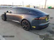 ✅ 2022 Tesla Model S • VIN: 5YJSA1E59NF491029 • Lot: 43756895. Wystawiony na IAAI z przebiegiem 42 897 mil. Bezpłatny archiwum sprzedaży aukcyjnych z USA i szczegółowy raport historii pojazdu na DreamBid. Zdjęcie 3.