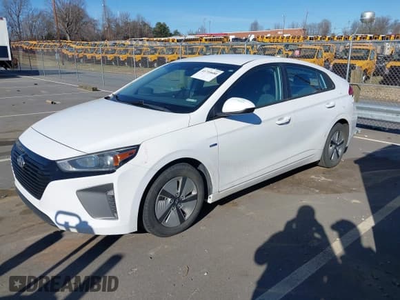 ✅ 2019 Hyundai Ioniq Blue • VIN: KMHC65LC2KU119660 • Lot: 41710680. Wystawiony na IAAI z przebiegiem 123 480 mil. Bezpłatny archiwum sprzedaży aukcyjnych z USA i szczegółowy raport historii pojazdu na DreamBid. Zdjęcie 17.