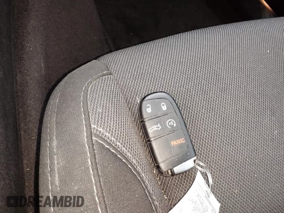 ✅ 2018 Dodge Charger GT • VIN: 2C3CDXJG7JH337952 • Lot: 41869954. Wystawiony na IAAI z przebiegiem 110 547 mil. Bezpłatny archiwum sprzedaży aukcyjnych z USA i szczegółowy raport historii pojazdu na DreamBid. Zdjęcie 11.