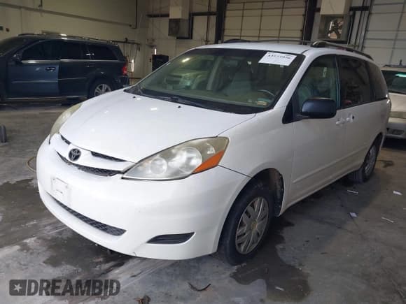 ✅ 2007 Toyota Sienna LE • VIN: 5TDZK23C37S043970 • Лот: 43573956. Опубликован ранее на IAAI с пробегом 262 219 миль. Бесплатный доступ к архиву аукционных продаж из США и подробный отчёт об истории автомобиля на DreamBid. Изображение 2.
