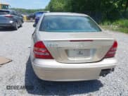 ✅ 2003 Mercedes-Benz C 240 • VIN: WDBRF61J43E014165 • Lot: 42623495. Wystawiony na IAAI z przebiegiem Nie podano. Bezpłatny archiwum sprzedaży aukcyjnych z USA i szczegółowy raport historii pojazdu na DreamBid. Zdjęcie 16.